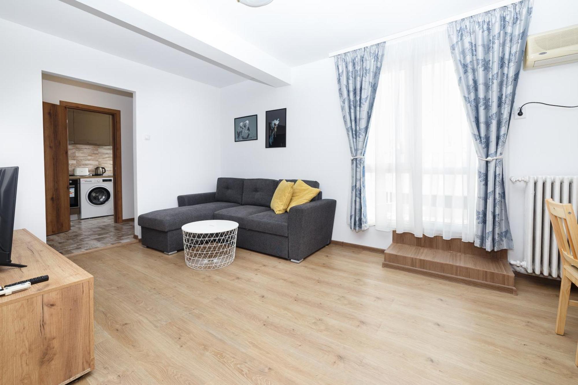 Rooftop Apartment Street Doamnei บูคาเรสต์ ภายนอก รูปภาพ