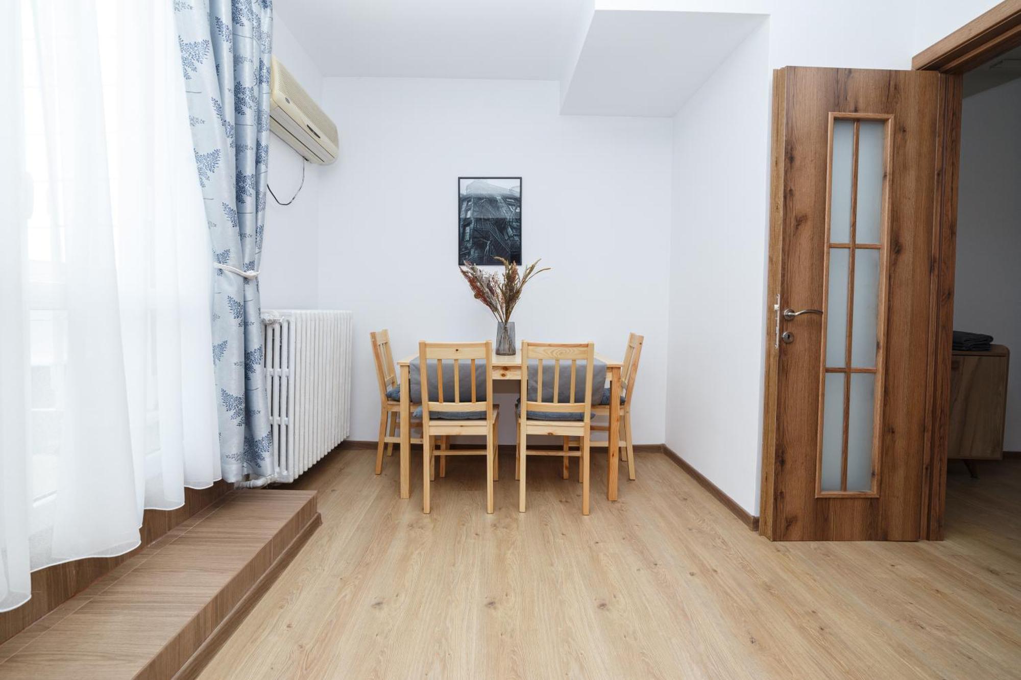 Rooftop Apartment Street Doamnei บูคาเรสต์ ภายนอก รูปภาพ